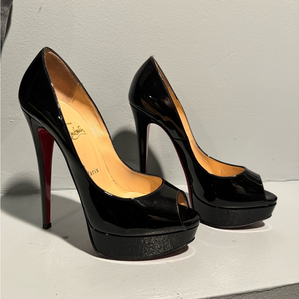 Lightly worn louboutins